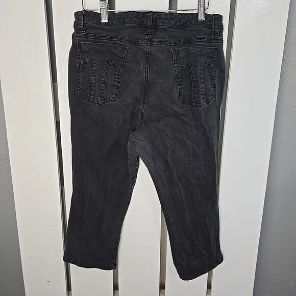 TRIPP NYC Womens Black Capri Cropped Pants 12 Stretch Skull Detail Grunge Goth - Picture 2 of 14